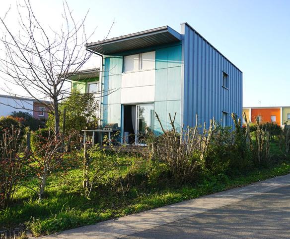 Maison aux HERBIERS 64M².