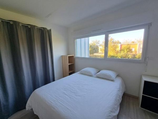 Maison aux HERBIERS 64M².