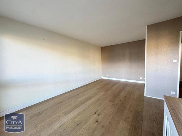 Appartement à louer 1 pièce 32.39m² Le Mans (72100)