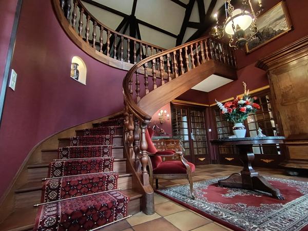 MAISON BRETONNE DE CHARME 310 m² AVEC 2 HECTARES , LANDIVISIAU , FINISTERE Landivisiau