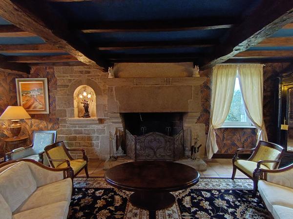 MAISON BRETONNE DE CHARME 310 m² AVEC 2 HECTARES , LANDIVISIAU , FINISTERE Landivisiau