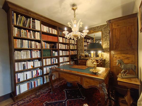 MAISON BRETONNE DE CHARME 310 m² AVEC 2 HECTARES , LANDIVISIAU , FINISTERE Landivisiau