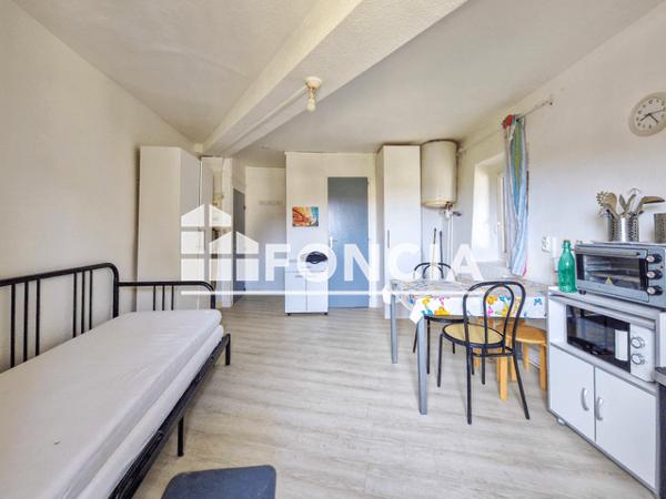 Location Studio meublé 20.23 m² - 3 RUE DES CORDIERS La Cote Saint Andre 38260