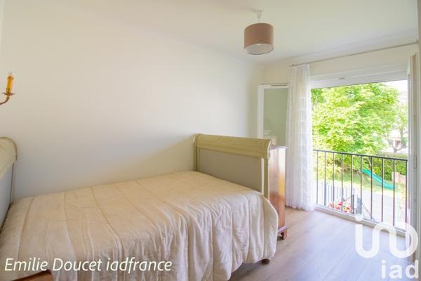 Maison traditionnelle 5 pièces de 130 m² à Maurepas (78310)