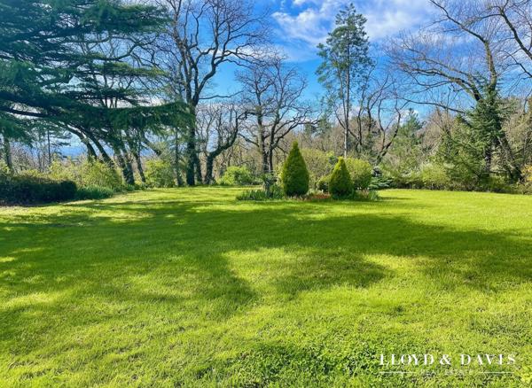 Maison d'architecte T5 avec sous-sol intégral