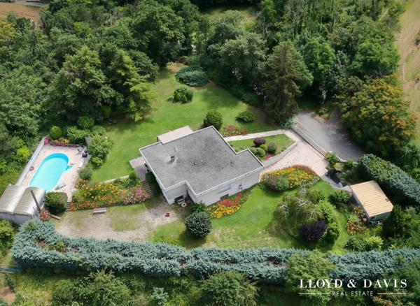 Maison d'architecte T5 avec sous-sol intégral