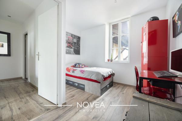 Maison traditionnelle à vendre, 6 pièces - Craponne 69290