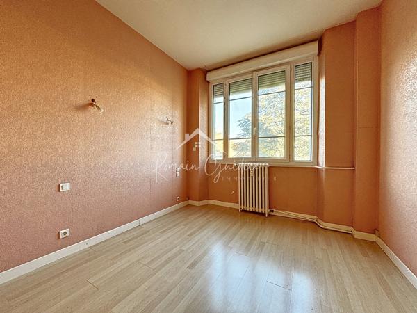 Millau (12100) BEL APPARTEMENT TYPE 3 74 M² AU CALME / AV. CHARLES DE GAULLE