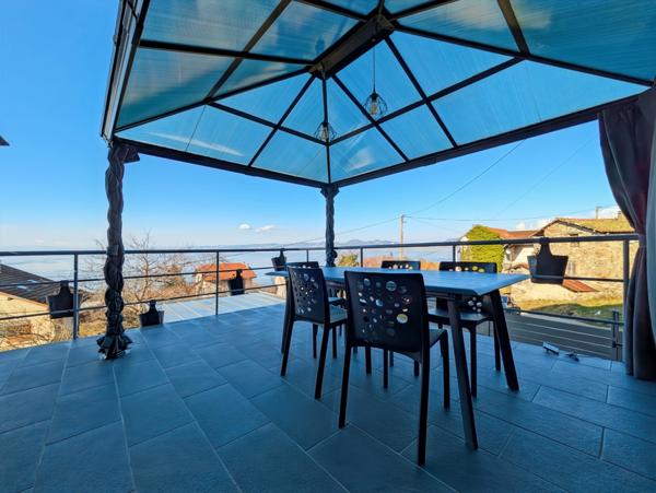 Dpt Haute Savoie (74), à vendre LUGRIN - Charmante maison de village avec vue panoramique sur le Léman