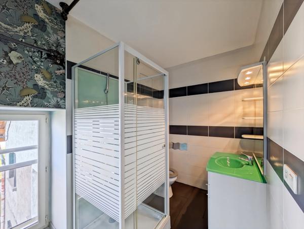 Dpt Haute Savoie (74), à vendre LUGRIN - Charmante maison de village avec vue panoramique sur le Léman