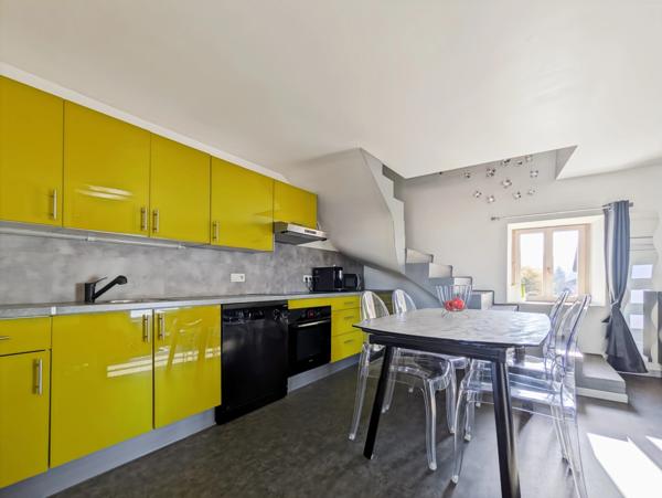 Dpt Haute Savoie (74), à vendre LUGRIN - Charmante maison de village avec vue panoramique sur le Léman