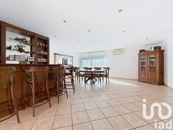 Maison à vendre 5 pièces 197 m² Saint-Victoret