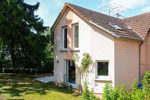 BRUNSTATT-DIDENHEIM : à vendre en VENTE INTERACTIVE : maison  7 pièces  surface totale 185 m2 (68) avec jardin et garage