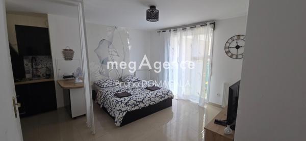 Appartement à TRAPPES, 78190 - 1 pièce 27m²