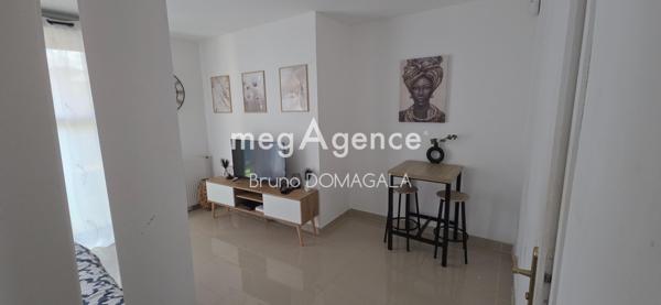 Appartement à TRAPPES, 78190 - 1 pièce 27m²