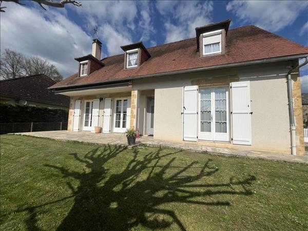 Maison à vendre |  Altillac |  7 pièces | 152 m²