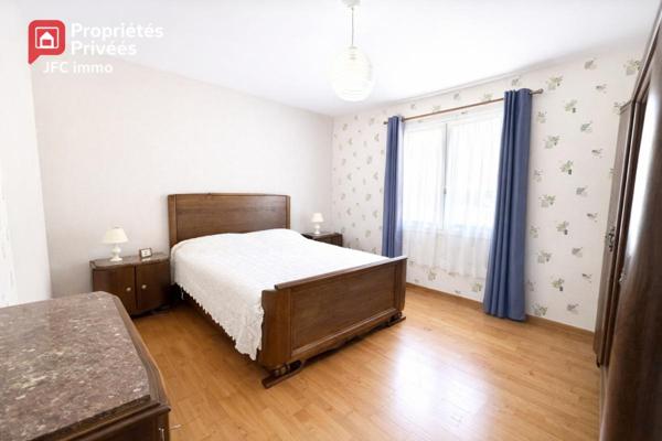 Maison Crepy En Valois 9 pièce(s) 170 m2 et double garages