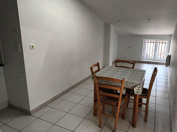 Immeuble pour rapport locatif Sainte-Livrade (47)