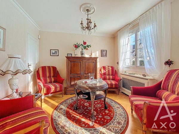 Maison familiale 4 chambres avec véranda et parc paysagé