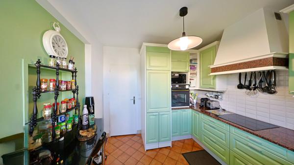 A VENDRE - Appartement 5 pièce(s) 126 m2 - Biarritz