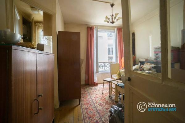 Studio à rénover au calme