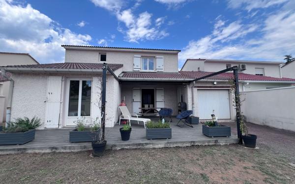 Maison à vendre    5 pièces •  Montélimar