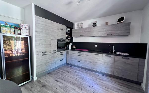 Maison à vendre    5 pièces •  Montélimar