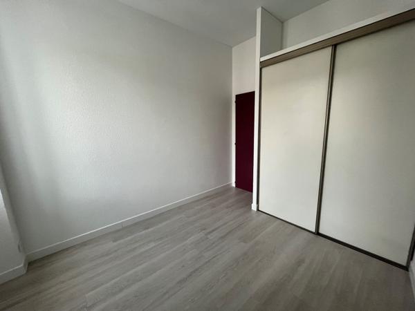 A louer Appartement refait à neuf Mont De Marsan 2 chambres et cellier