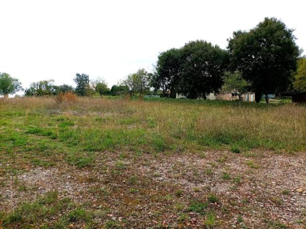 Terrain constructible  à vendre 1 714 m²