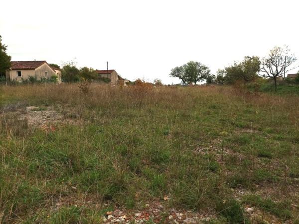 Terrain constructible  à vendre 1 714 m²