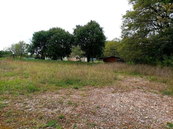 Terrain constructible  à vendre 1 714 m²