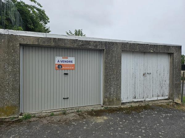 GARAGE DISPONIBLE !