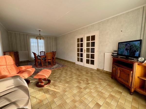 Maison sur sous-sol à vendre 7 pièces ECOUFLANT (49) 5 chambres