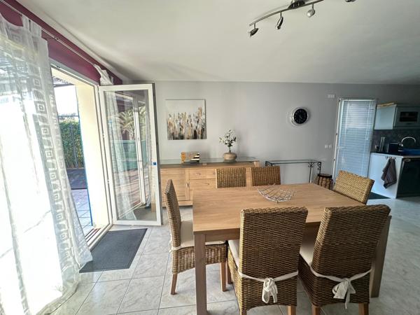 Cogolin (83310) VILLA 3 CHAMBRES- PISCINE