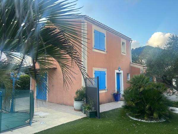 Cogolin (83310) VILLA 3 CHAMBRES- PISCINE