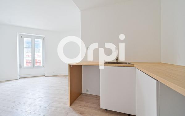 Appartement à vendre    2 pièces • 35,02 m2 Paris 19