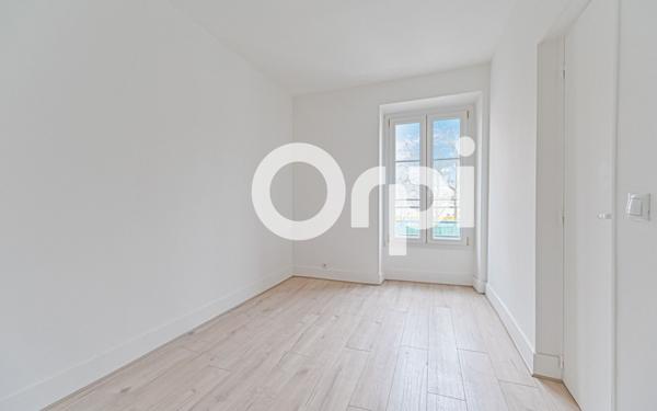 Appartement à vendre    2 pièces • 35,02 m2 Paris 19
