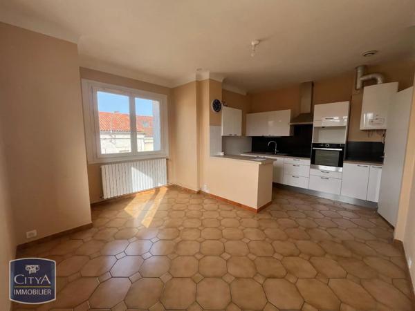 Appartement à louer 3 pièces 78.6m²