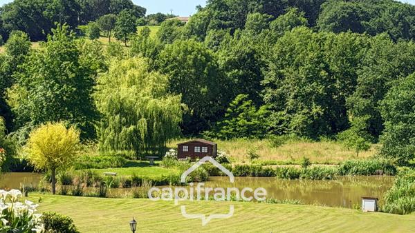 Saint Cricq Chalosse (40), Maison familiale de plain-pied avec dépendance - étang - sur 1 hectare de terrain en Chalosse