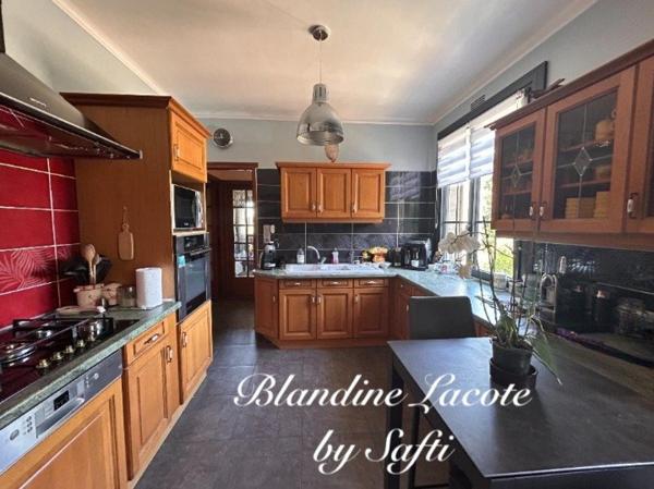 Spacieux pavillon de 188m2, proche des commodités