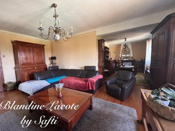 Spacieux pavillon de 188m2, proche des commodités