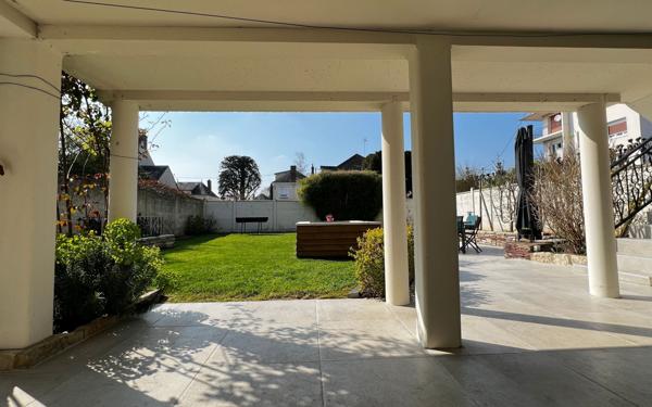 Maison à vendre    6 pièces •  Nogent-le-Rotrou