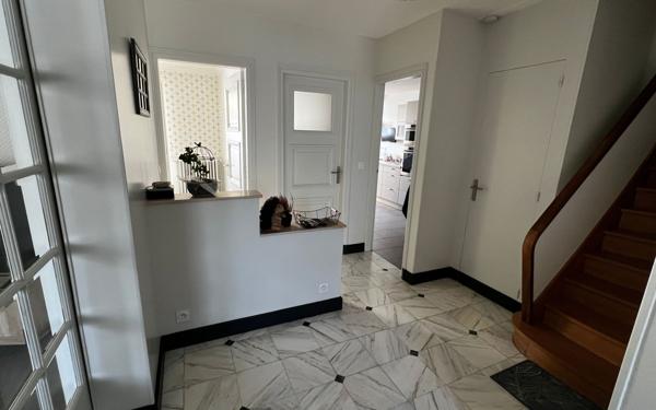 Maison à vendre    6 pièces •  Nogent-le-Rotrou