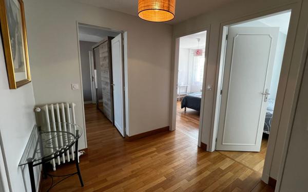 Maison à vendre    6 pièces •  Nogent-le-Rotrou