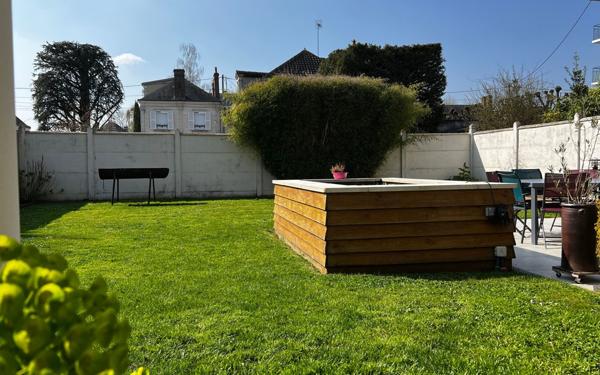 Maison à vendre    6 pièces •  Nogent-le-Rotrou