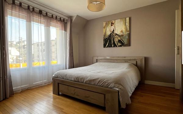 Maison à vendre    6 pièces •  Nogent-le-Rotrou