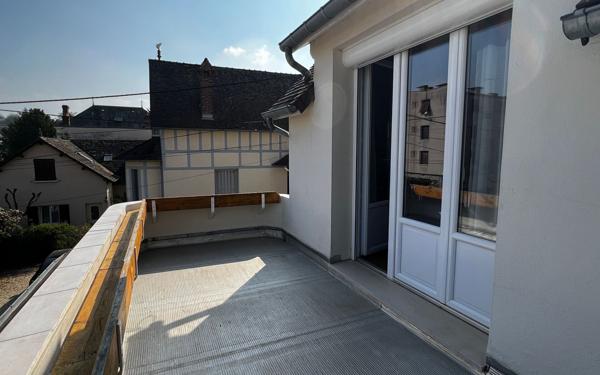 Maison à vendre    6 pièces •  Nogent-le-Rotrou