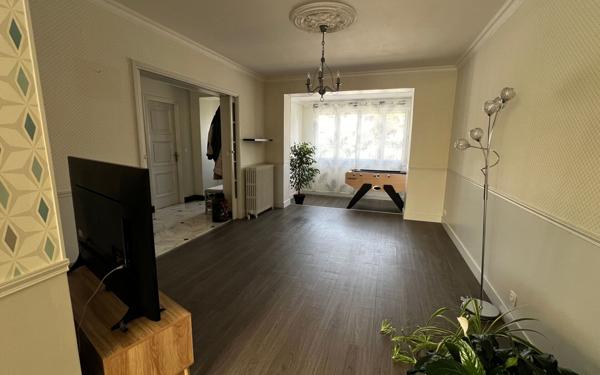 Maison à vendre    6 pièces •  Nogent-le-Rotrou