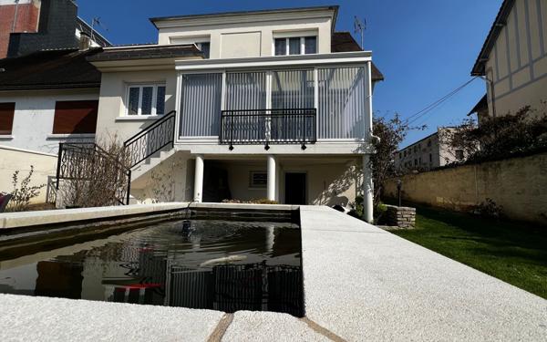 Maison à vendre    6 pièces •  Nogent-le-Rotrou