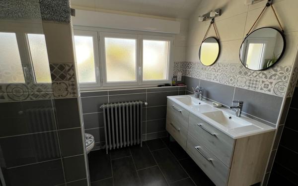 Maison à vendre    6 pièces •  Nogent-le-Rotrou